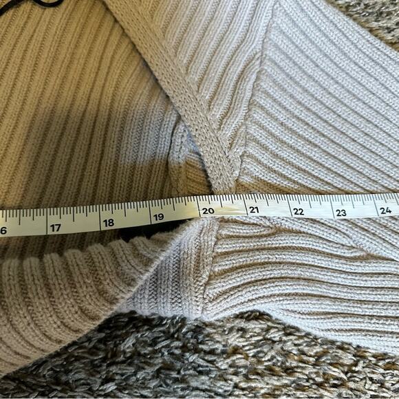 H&M women’s sweater shawl medium tan - Picture 6 of 7